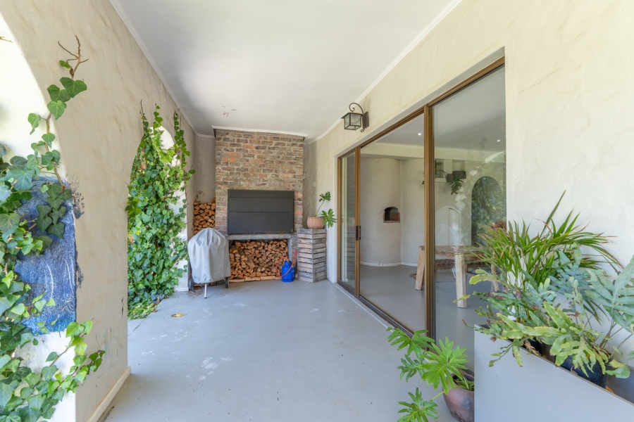 6 Bedroom Property for Sale in Paarl Central Western Cape